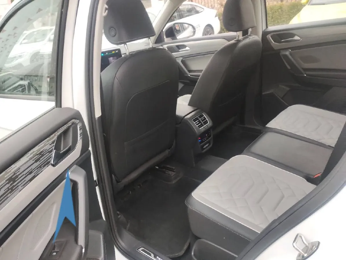 2023 Volkswagen Tayron 2.0T 220HP L4 7DCT,autocango,china used car exporter,china ev exporter,chinese used car exporter,chinese used ev exporter