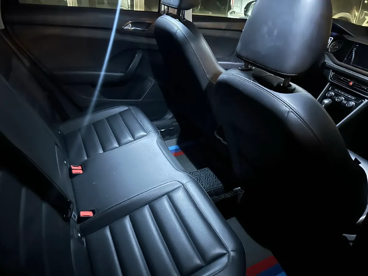 2021 Volkswagen Tharu 1.4T 150HP L4 7DCT,autocango,china used car exporter,china ev exporter,chinese used car exporter,chinese used ev exporter