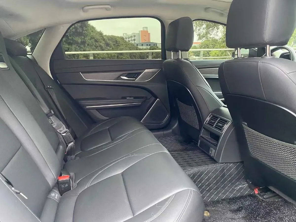 2022 Jaguar XFL 2.0T 200HP L4 8AT,autocango,china used car exporter,china ev exporter,chinese used car exporter,chinese used ev exporter