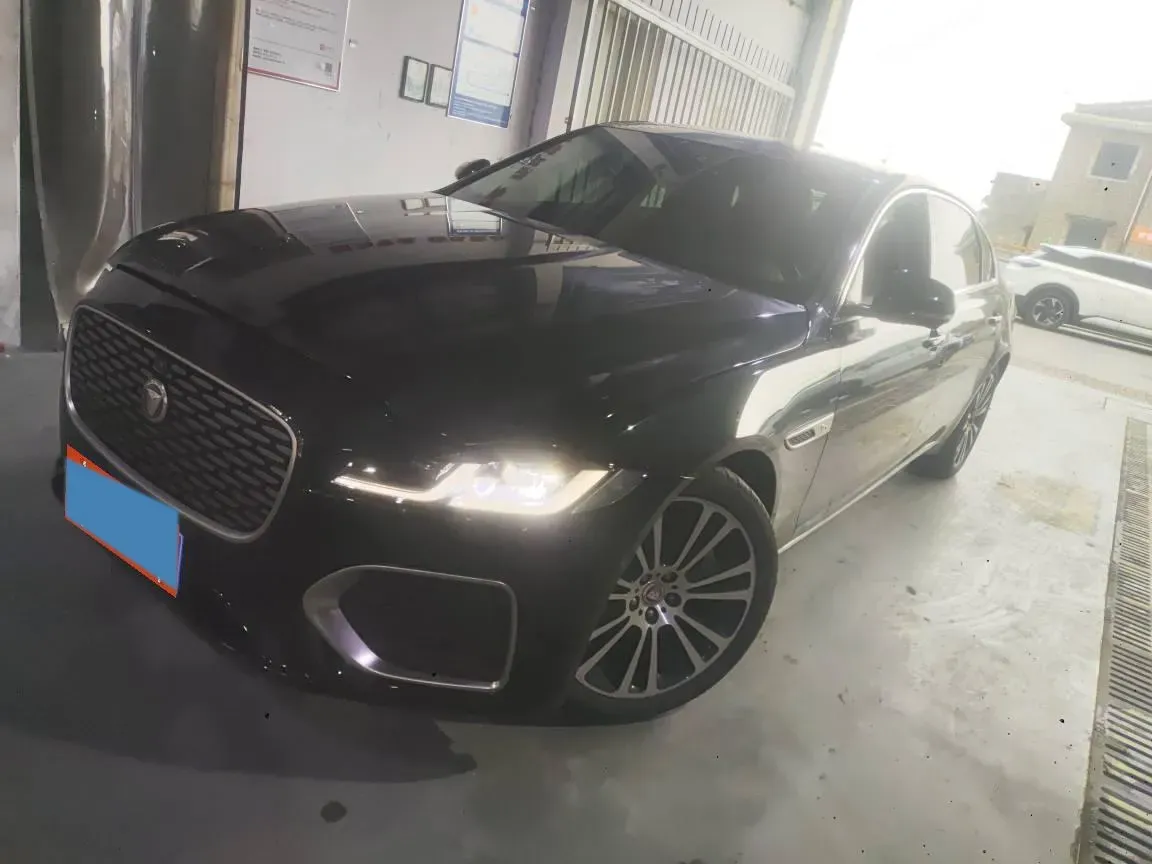 2024 Jaguar XFL 2.0T 250HP L4 8AT,autocango,china used car exporter,china ev exporter,chinese used car exporter,chinese used ev exporter