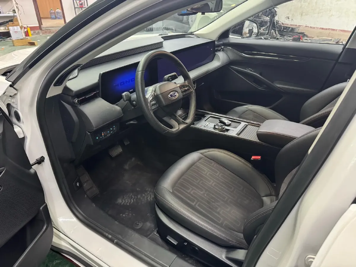 2022 Ford Mondeo 2.0T 238HP L4 8AT,autocango,china used car exporter,china ev exporter,chinese used car exporter,chinese used ev exporter