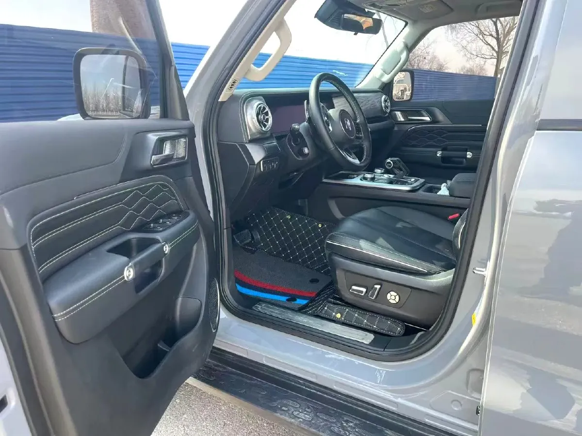 2023 Tank 300 2.0T 227HP L4 8AT,autocango,china used car exporter,china ev exporter,chinese used car exporter,chinese used ev exporter