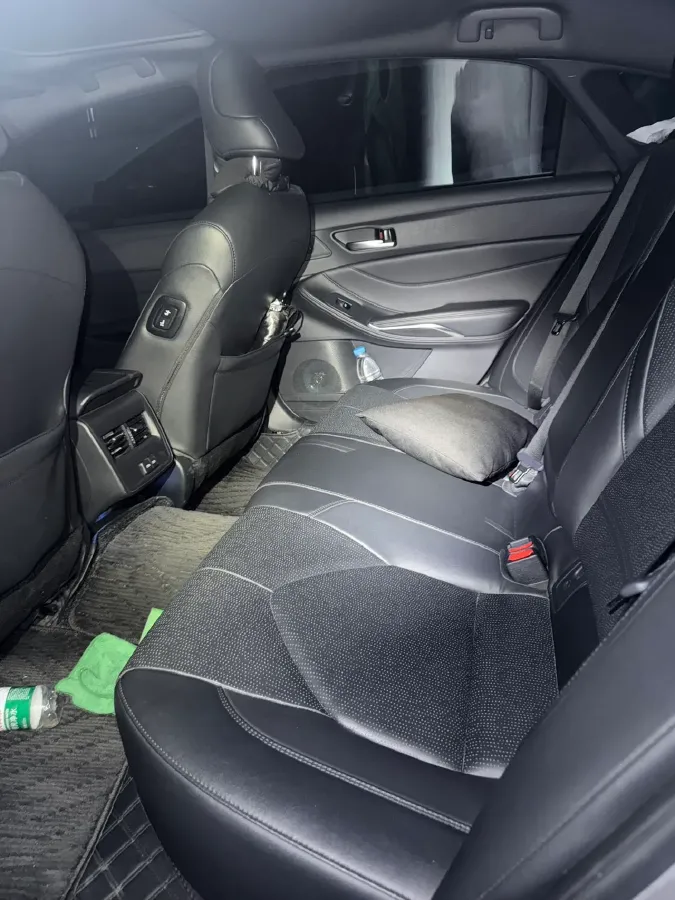 2023 Toyota Avalon 2.5L 207HP L4 8AT,autocango,china used car exporter,china ev exporter,chinese used car exporter,chinese used ev exporter