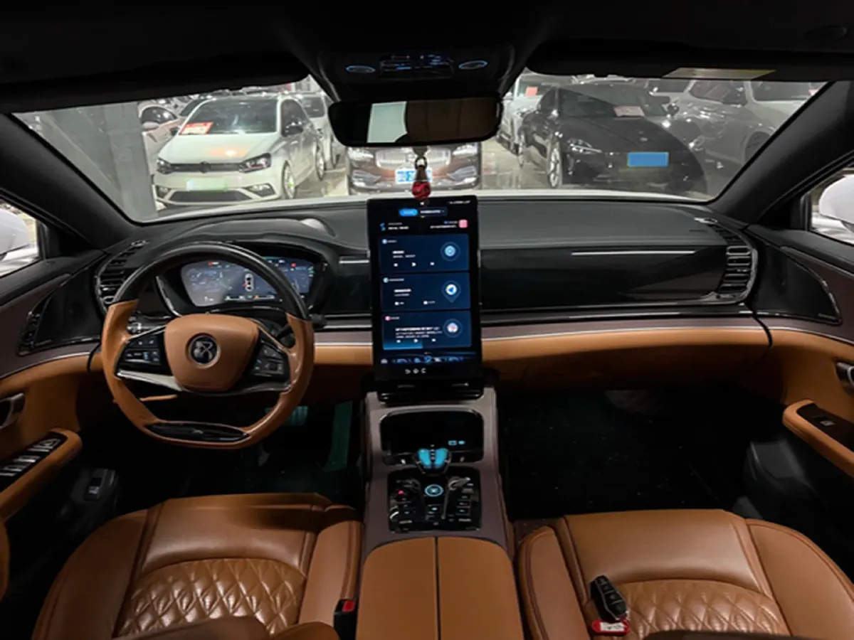 2022 Volkswagen Tiguan L 2.0T 186HP L4 7DCT,autocango,china used car exporter,china ev exporter,chinese used car exporter,chinese used ev exporter