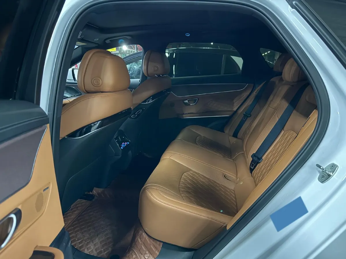 2022 Volkswagen Tiguan L 2.0T 186HP L4 7DCT,autocango,china used car exporter,china ev exporter,chinese used car exporter,chinese used ev exporter