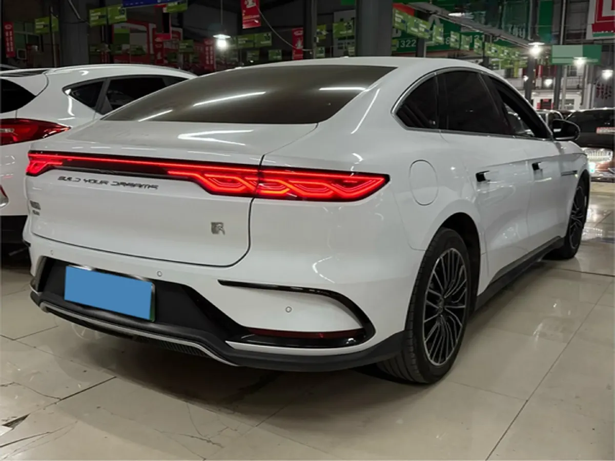 2022 Volkswagen Tiguan L 2.0T 186HP L4 7DCT,autocango,china used car exporter,china ev exporter,chinese used car exporter,chinese used ev exporter