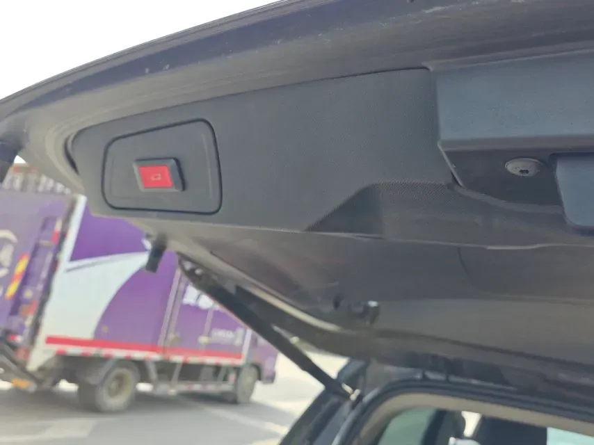 2017 Citroen C5 Aircross 1.6T 167HP L4 6AT,autocango,china used car exporter,china ev exporter,chinese used car exporter,chinese used ev exporter