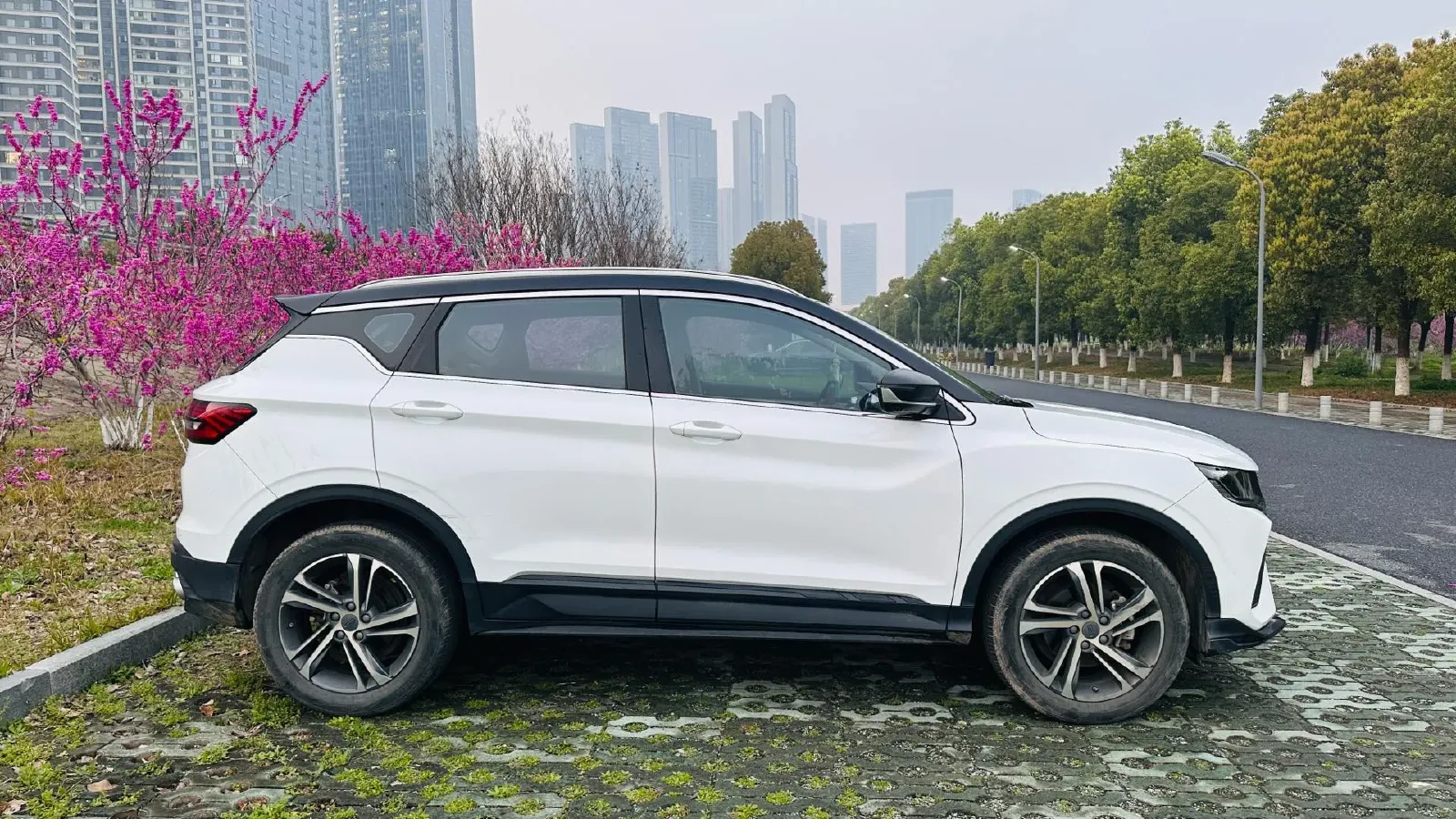 2021 Geely Coolray 1.4T 141HP L4 6DCT,autocango,china used car exporter,china ev exporter,chinese used car exporter,chinese used ev exporter