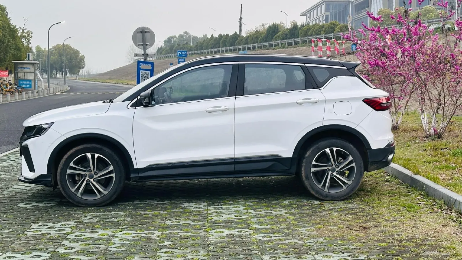 2021 Geely Coolray 1.4T 141HP L4 6DCT,autocango,china used car exporter,china ev exporter,chinese used car exporter,chinese used ev exporter