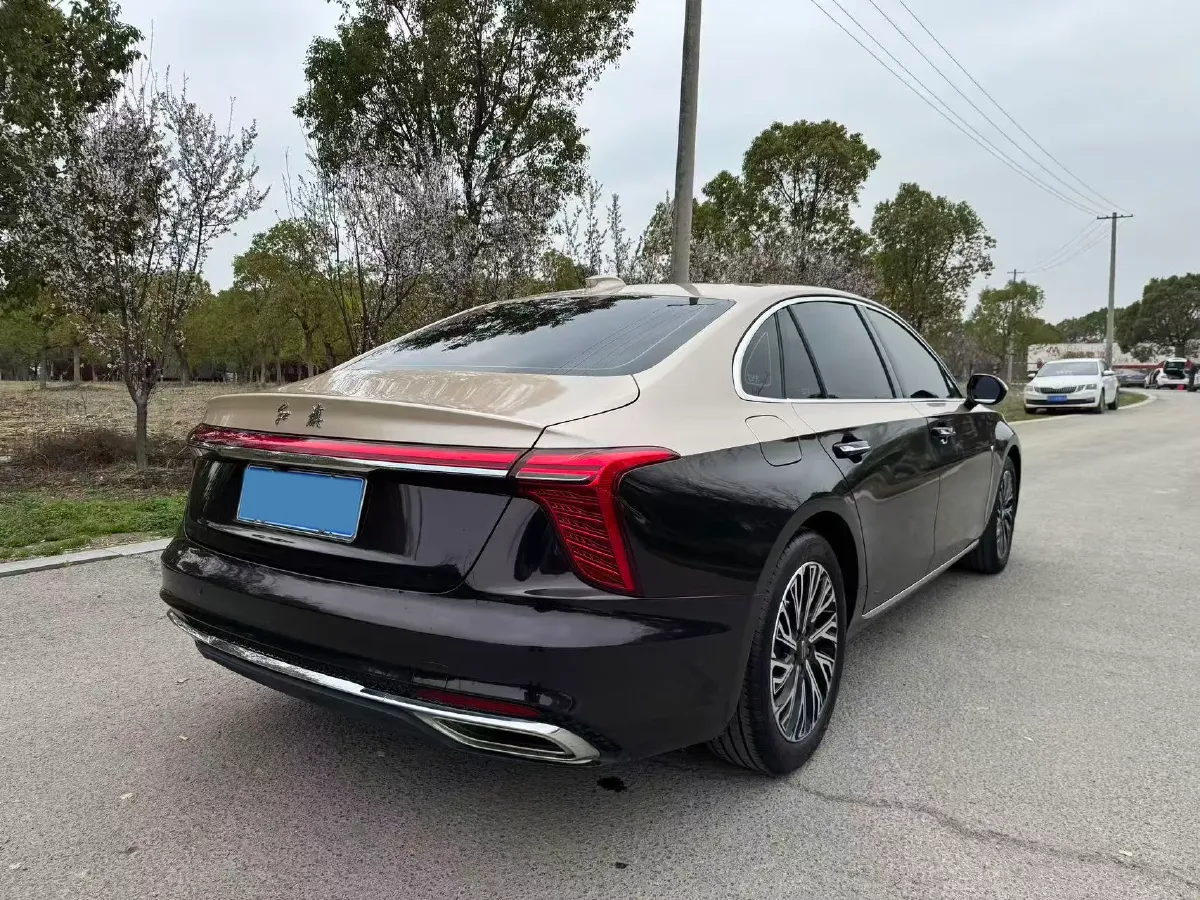 2024 HongQi H5 2.0T 224HP L4 8AT,autocango,china used car exporter,china ev exporter,chinese used car exporter,chinese used ev exporter