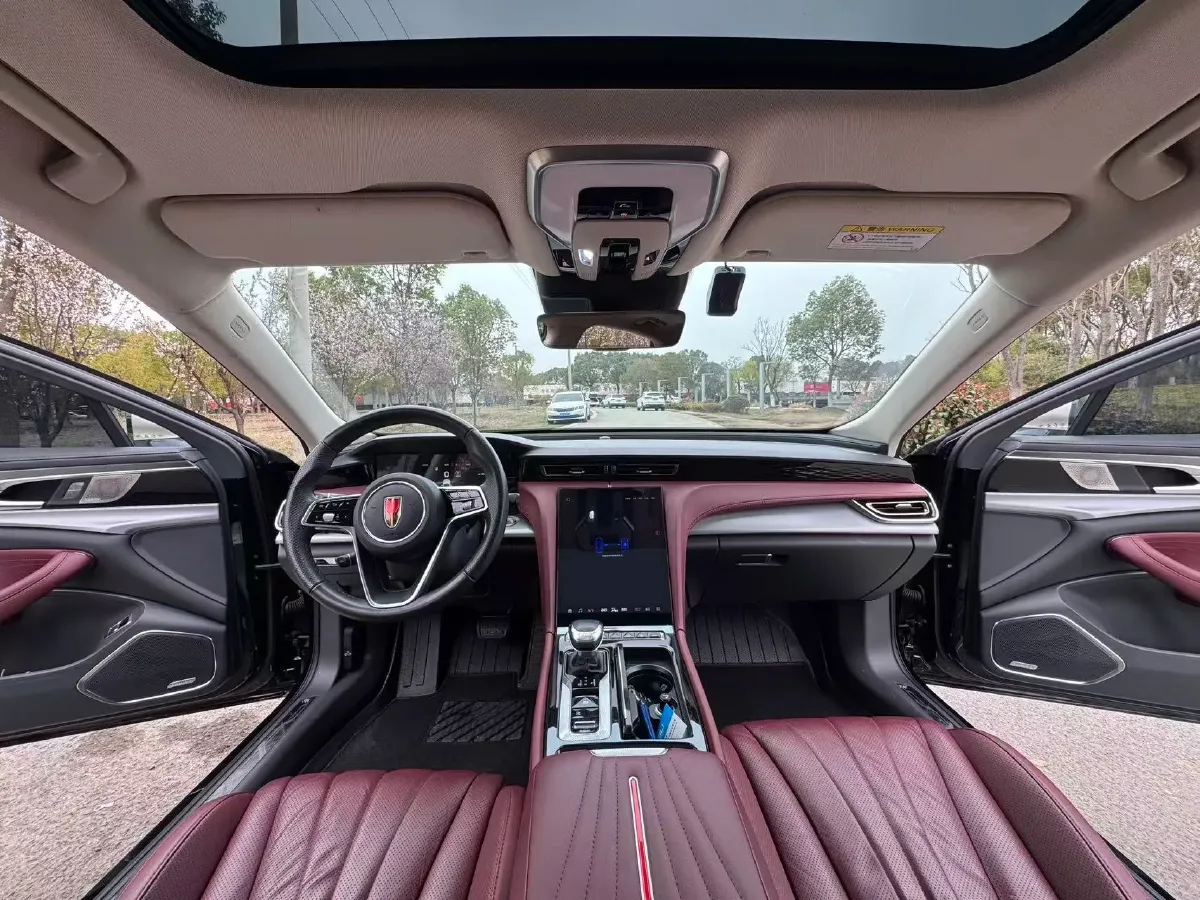 2024 HongQi H5 2.0T 224HP L4 8AT,autocango,china used car exporter,china ev exporter,chinese used car exporter,chinese used ev exporter