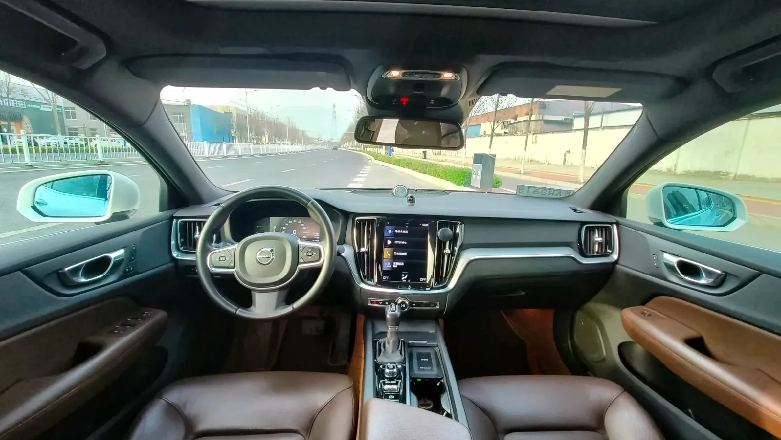 2021 Volvo S60 2.0T 190HP L4 8AT,autocango,china used car exporter,china ev exporter,chinese used car exporter,chinese used ev exporter