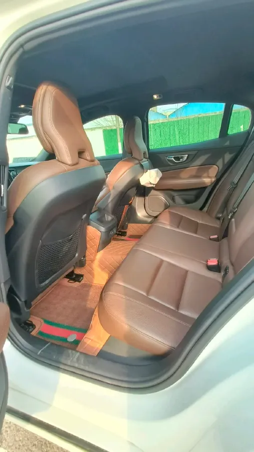 2021 Volvo S60 2.0T 190HP L4 8AT,autocango,china used car exporter,china ev exporter,chinese used car exporter,chinese used ev exporter