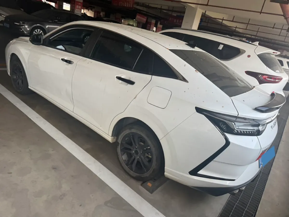 2023 DongFeng Aeolus YiXuan 1.5L 125HP L4 6DCT,autocango,china used car exporter,china ev exporter,chinese used car exporter,chinese used ev exporter