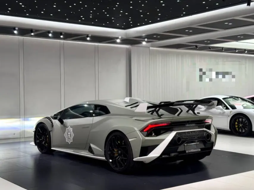 2021 Lamborghini Huracán 5.2L 640HP V10 7DCT,autocango,china used car exporter,china ev exporter,chinese used car exporter,chinese used ev exporter