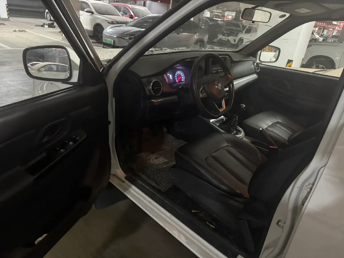 2021 Dongfeng RuiQi 2.4L 158HP L4 5MT,autocango,china used car exporter,china ev exporter,chinese used car exporter,chinese used ev exporter