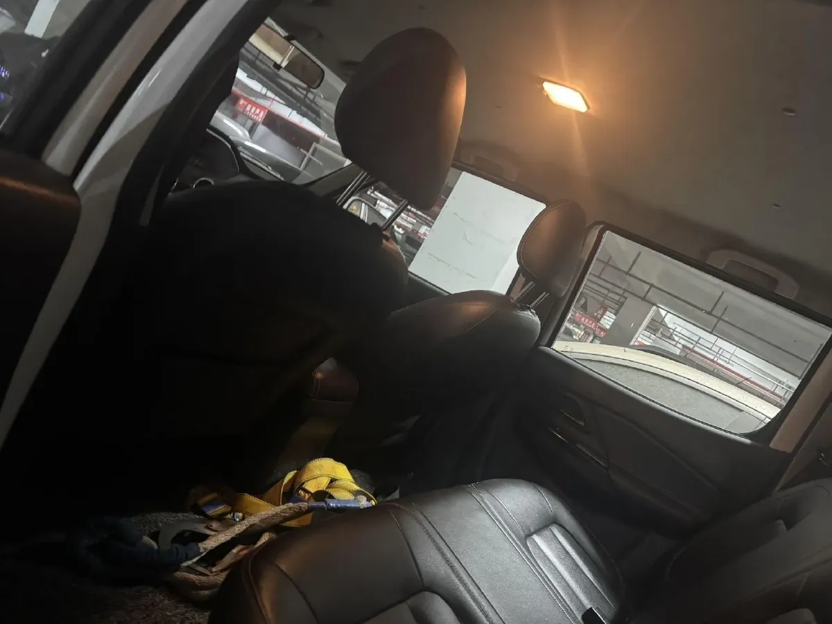 2021 Dongfeng RuiQi 2.4L 158HP L4 5MT,autocango,china used car exporter,china ev exporter,chinese used car exporter,chinese used ev exporter