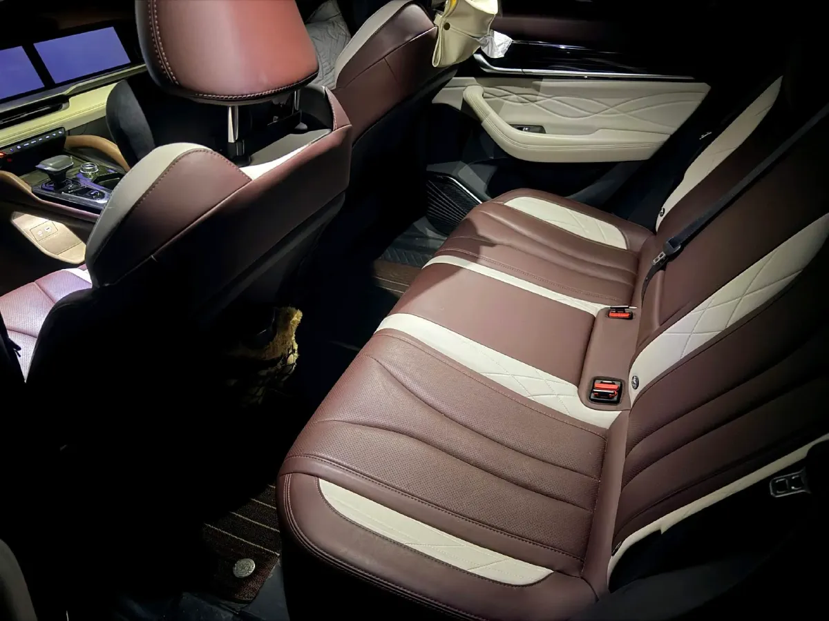 2023 Geely Monjaro 2.0T 238HP L4 8AT,autocango,china used car exporter,china ev exporter,chinese used car exporter,chinese used ev exporter