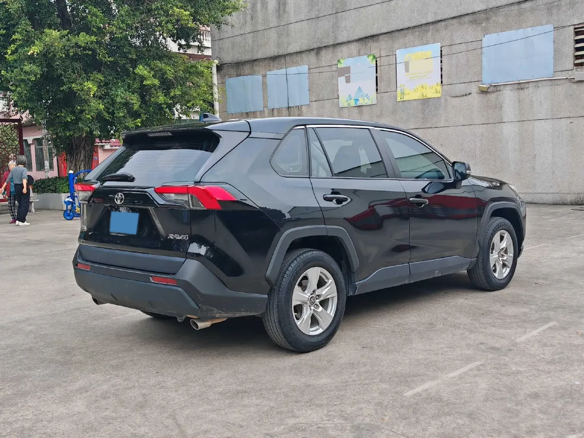 2022 Toyota RAV4 2.0L 171HP L4 CVT,autocango,china used car exporter,china ev exporter,chinese used car exporter,chinese used ev exporter