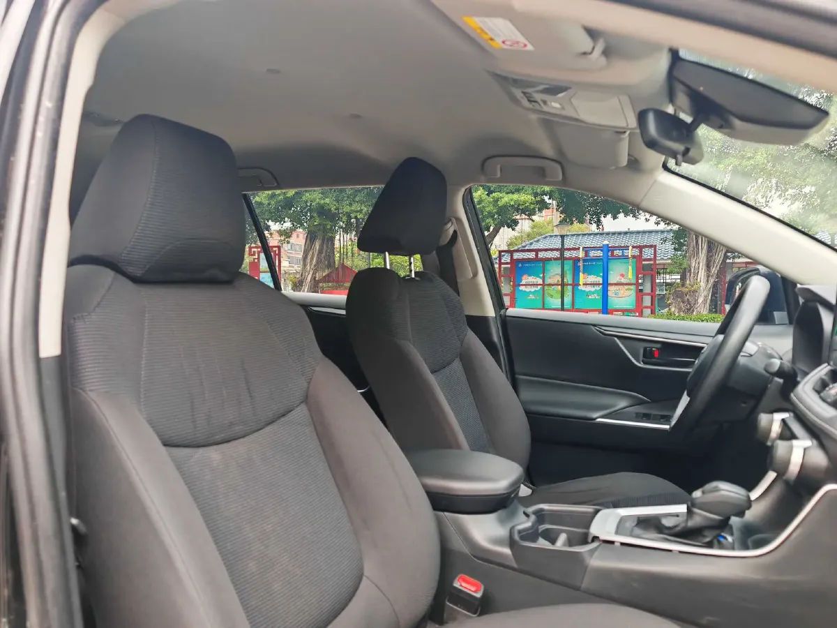 2022 Toyota RAV4 2.0L 171HP L4 CVT,autocango,china used car exporter,china ev exporter,chinese used car exporter,chinese used ev exporter