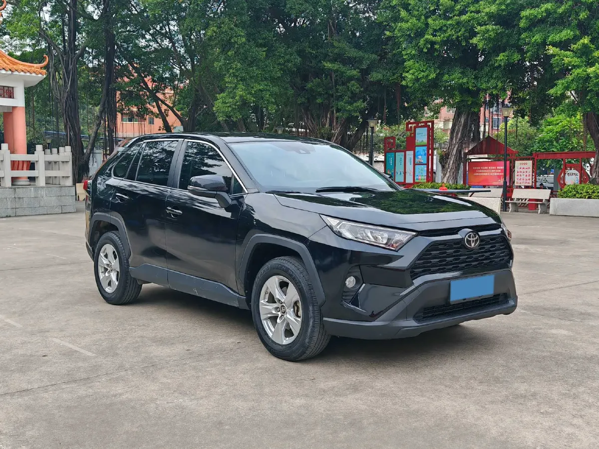 2022 Toyota RAV4 2.0L 171HP L4 CVT,autocango,china used car exporter,china ev exporter,chinese used car exporter,chinese used ev exporter