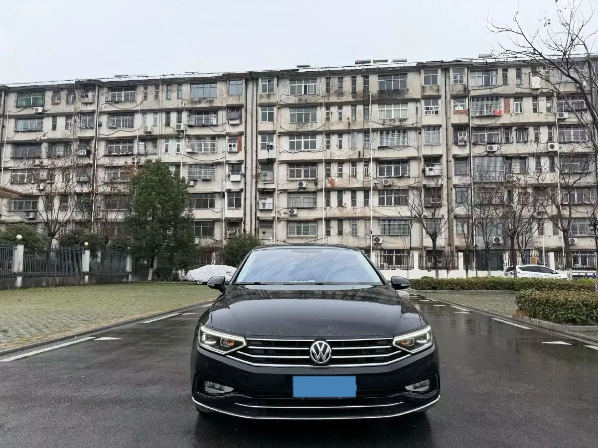 2020 Volkswagen Magotan 1.4T 150HP L4 7DCT,autocango,china used car exporter,china ev exporter,chinese used car exporter,chinese used ev exporter