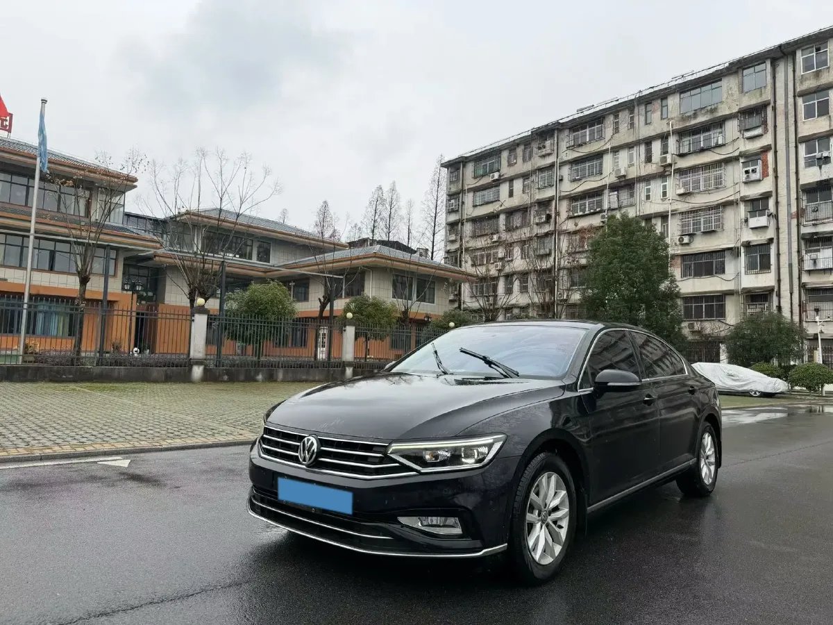 2020 Volkswagen Magotan 1.4T 150HP L4 7DCT,autocango,china used car exporter,china ev exporter,chinese used car exporter,chinese used ev exporter