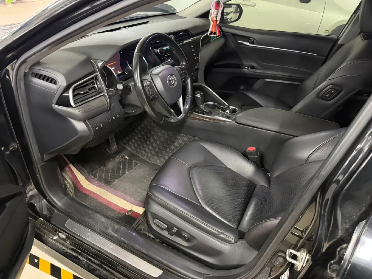 2019 Toyota Camry 2.5L 209HP L4 8AT,autocango,china used car exporter,china ev exporter,chinese used car exporter,chinese used ev exporter