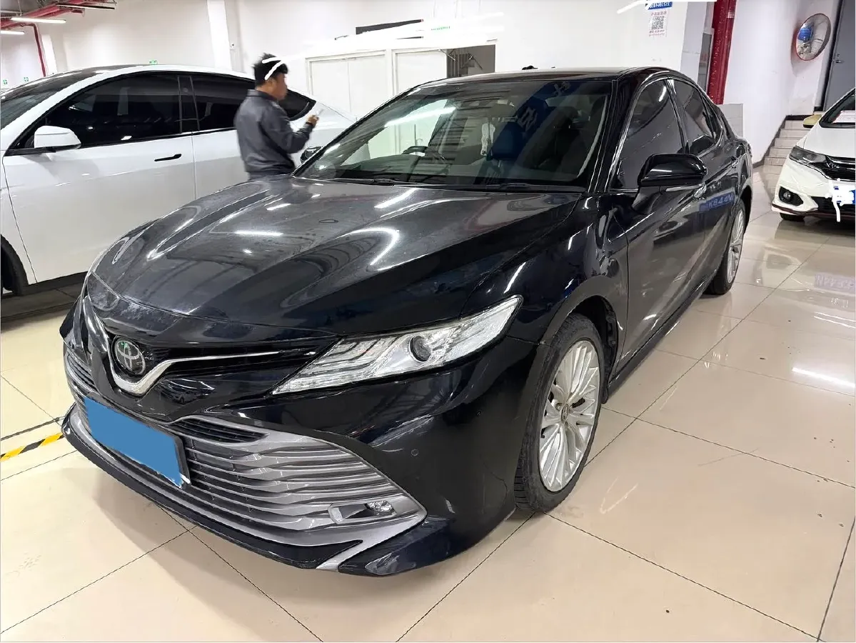 2019 Toyota Camry 2.5L 209HP L4 8AT,autocango,china used car exporter,china ev exporter,chinese used car exporter,chinese used ev exporter
