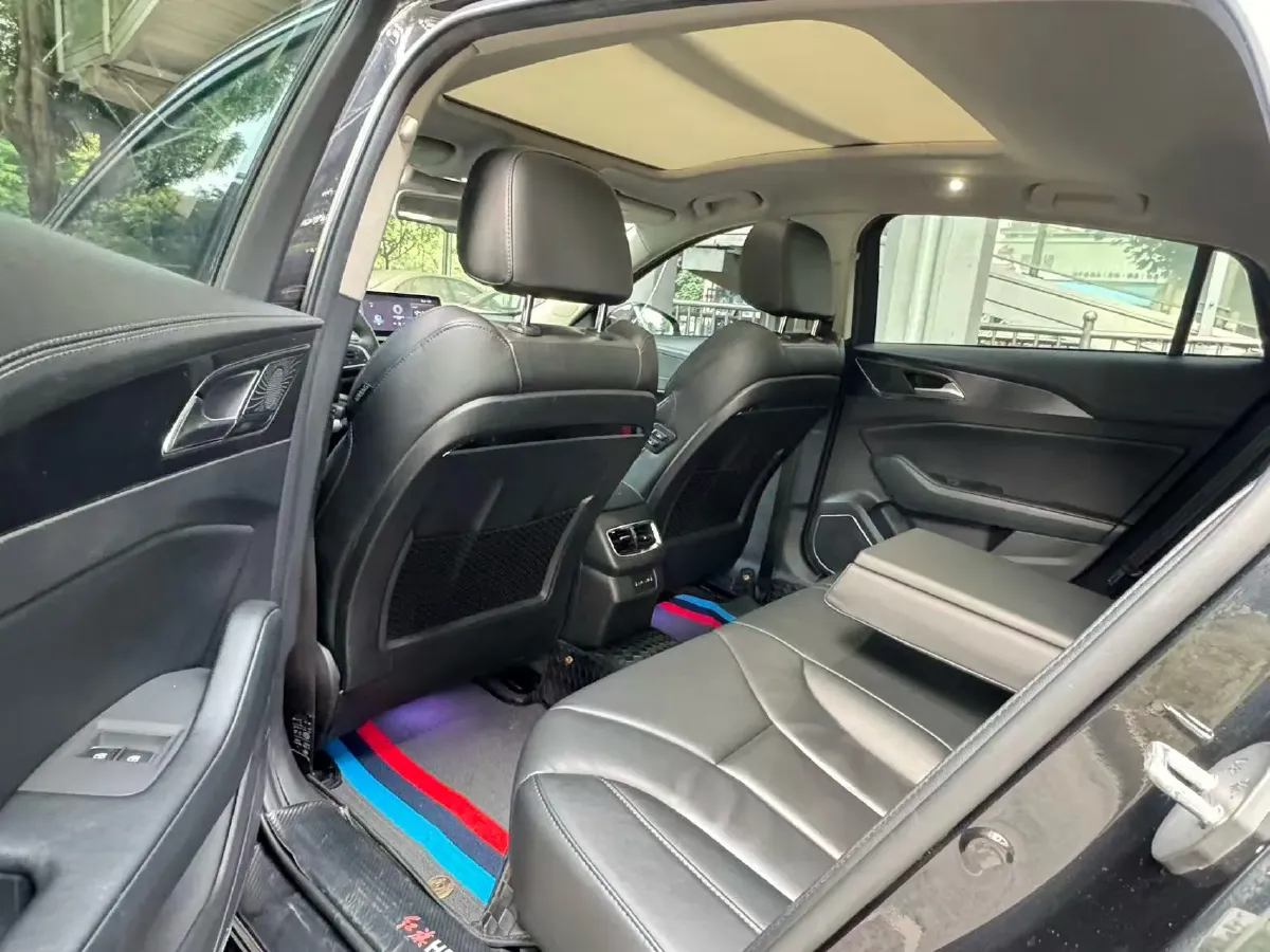 2020 HongQi H5 1.8T 197HP L4 6AT,autocango,china used car exporter,china ev exporter,chinese used car exporter,chinese used ev exporter