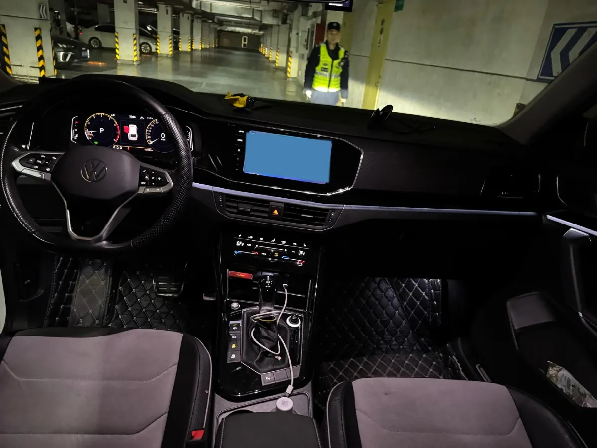 2020 Volkswagen Tayron X 2.0T 186HP L4 7DCT,autocango,china used car exporter,china ev exporter,chinese used car exporter,chinese used ev exporter