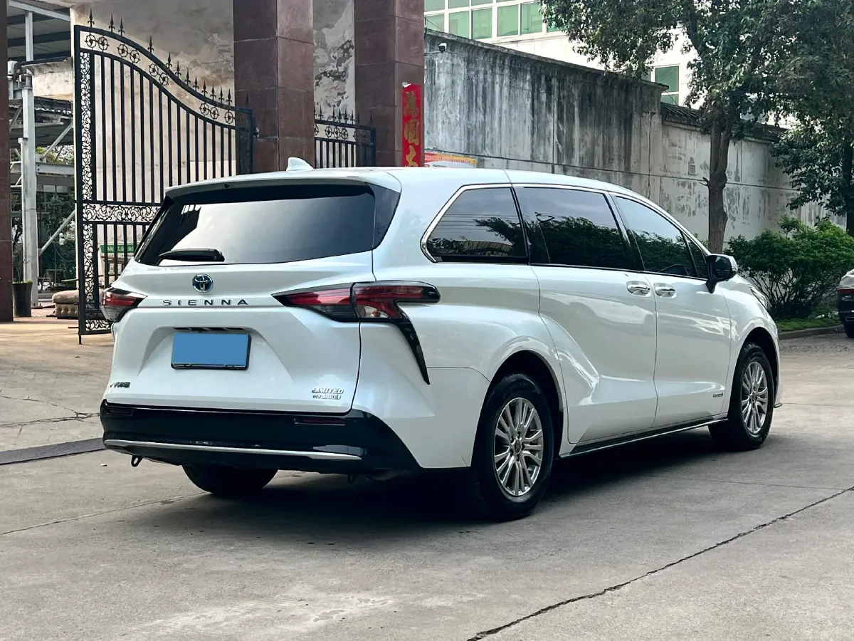 2021 Toyota Sienna 2.5L 192HP L4 E-CVT Hybrid,autocango,china used car exporter,china ev exporter,chinese used car exporter,chinese used ev exporter