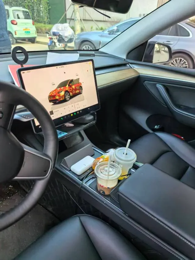 2022 Tesla Model Y BEV 60KWH,autocango,china used car exporter,china ev exporter,chinese used car exporter,chinese used ev exporter