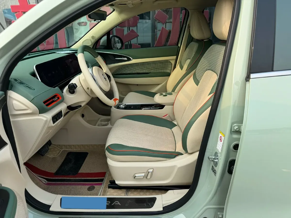 2022 ChangAn CS75 Plus 1.5T 178HP L4 6AT,autocango,china used car exporter,china ev exporter,chinese used car exporter,chinese used ev exporter