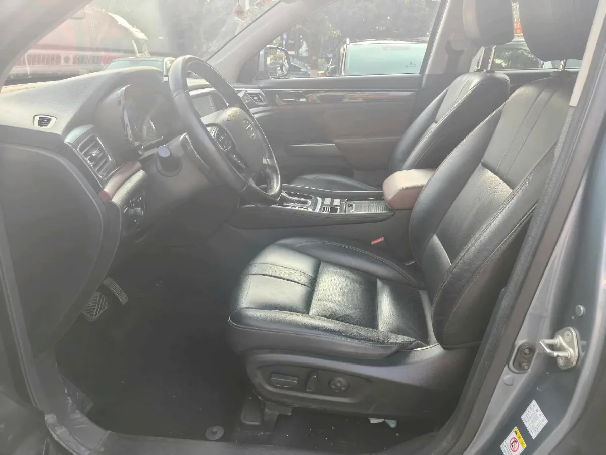 2017 GAC Trumpchi GS8 2.0T 201HP L4 6AT,autocango,china used car exporter,china ev exporter,chinese used car exporter,chinese used ev exporter