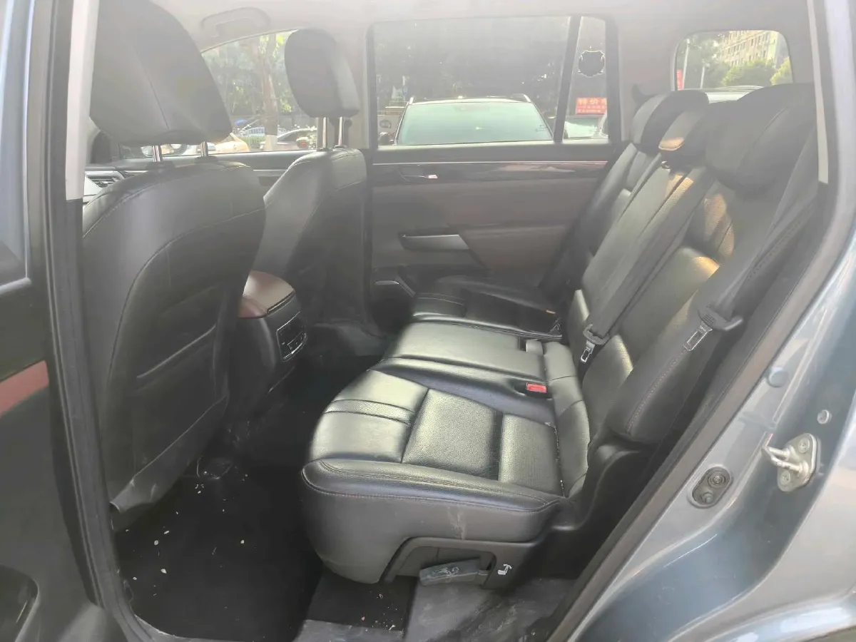 2017 GAC Trumpchi GS8 2.0T 201HP L4 6AT,autocango,china used car exporter,china ev exporter,chinese used car exporter,chinese used ev exporter