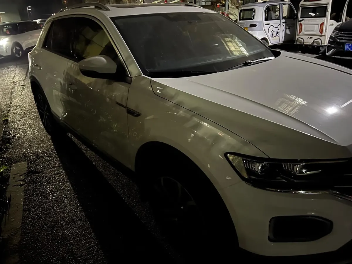 2021 Volkswagen T-Roc 1.4T 150HP L4 7DCT,autocango,china used car exporter,china ev exporter,chinese used car exporter,chinese used ev exporter