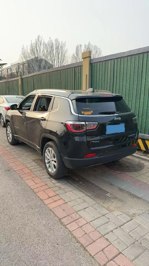 2021 Jeep Compass 1.3T 173HP L4 7DCT,autocango,china used car exporter,china ev exporter,chinese used car exporter,chinese used ev exporter