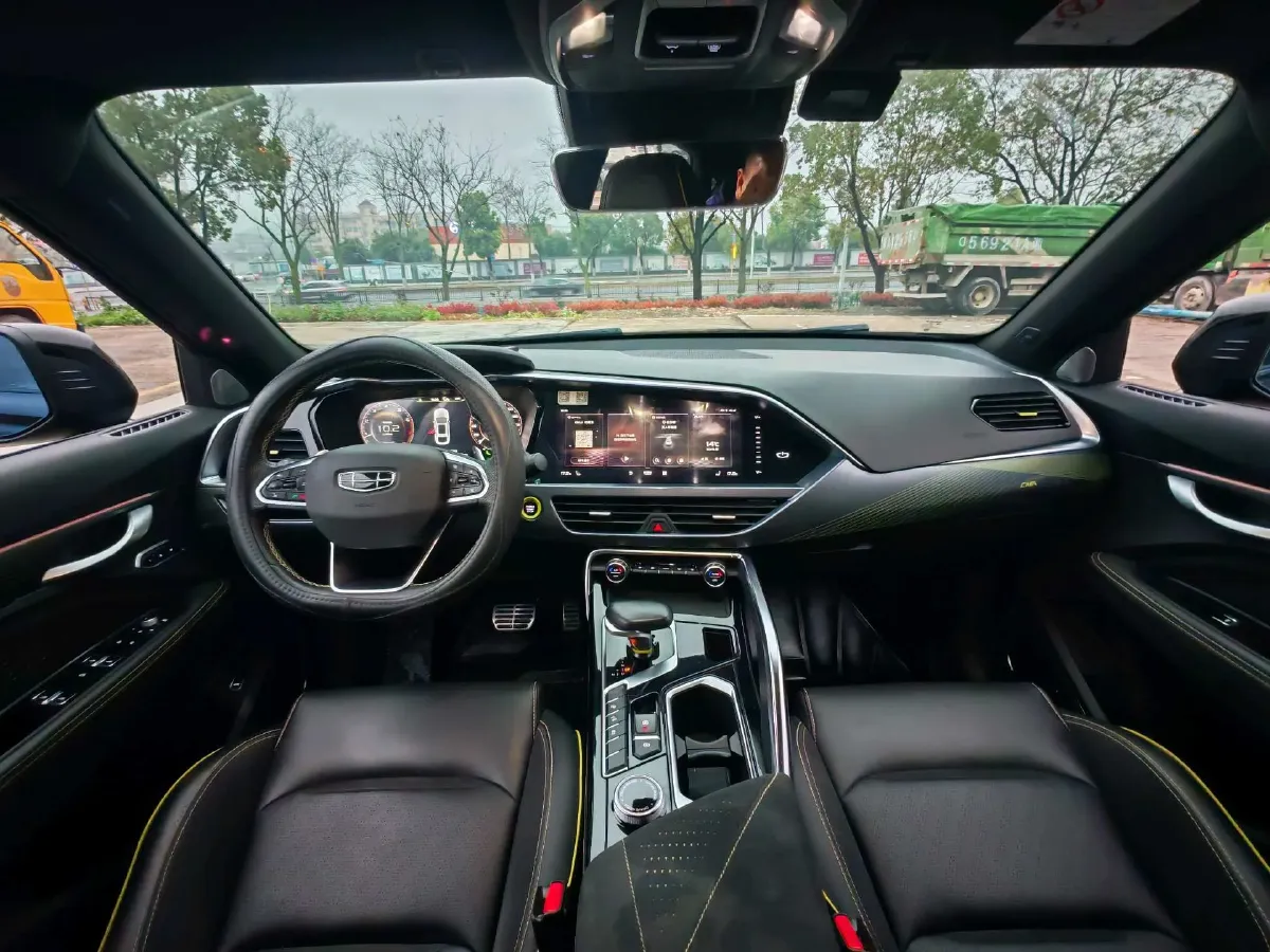 2021 Geely Tugella 2.0T 238HP L4 8AT,autocango,china used car exporter,china ev exporter,chinese used car exporter,chinese used ev exporter