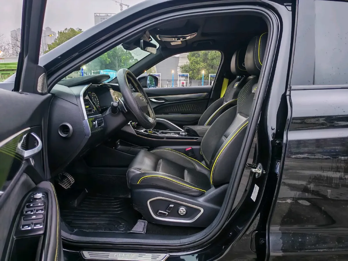 2021 Geely Tugella 2.0T 238HP L4 8AT,autocango,china used car exporter,china ev exporter,chinese used car exporter,chinese used ev exporter