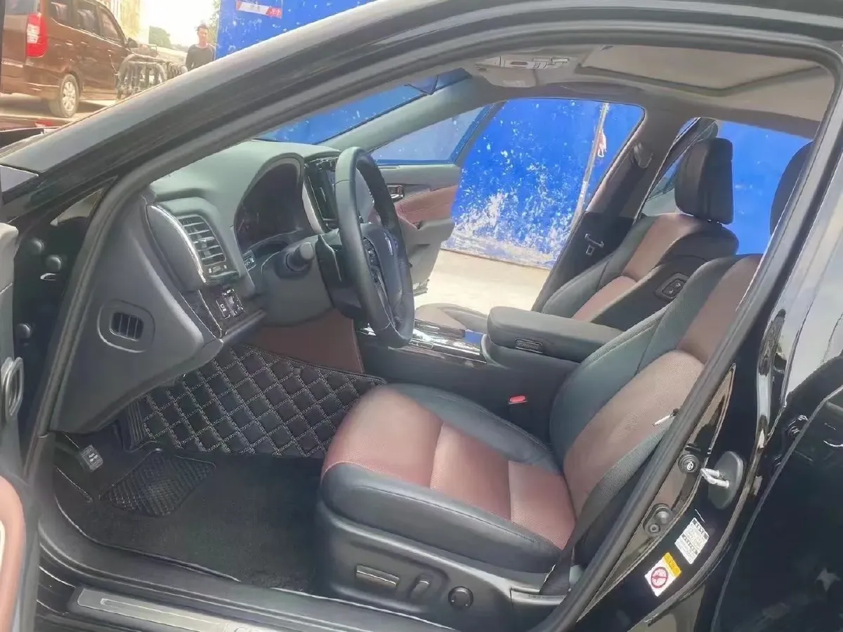 2018 Toyota Highlander 2.0T 220HP L4 6AT,autocango,china used car exporter,china ev exporter,chinese used car exporter,chinese used ev exporter