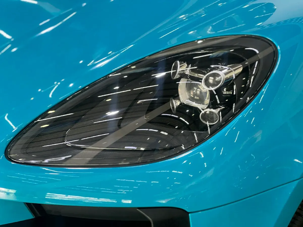 2020 Porsche Macan 2.0T 252HP L4 7DCT,autocango,china used car exporter,china ev exporter,chinese used car exporter,chinese used ev exporter