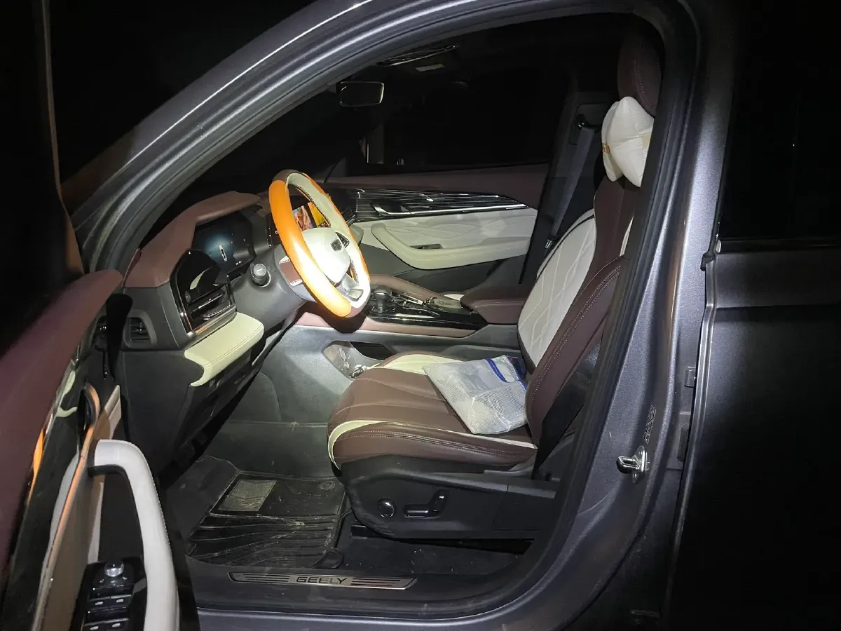 2024 Geely Monjaro 2.0T 238HP L4 8AT,autocango,china used car exporter,china ev exporter,chinese used car exporter,chinese used ev exporter