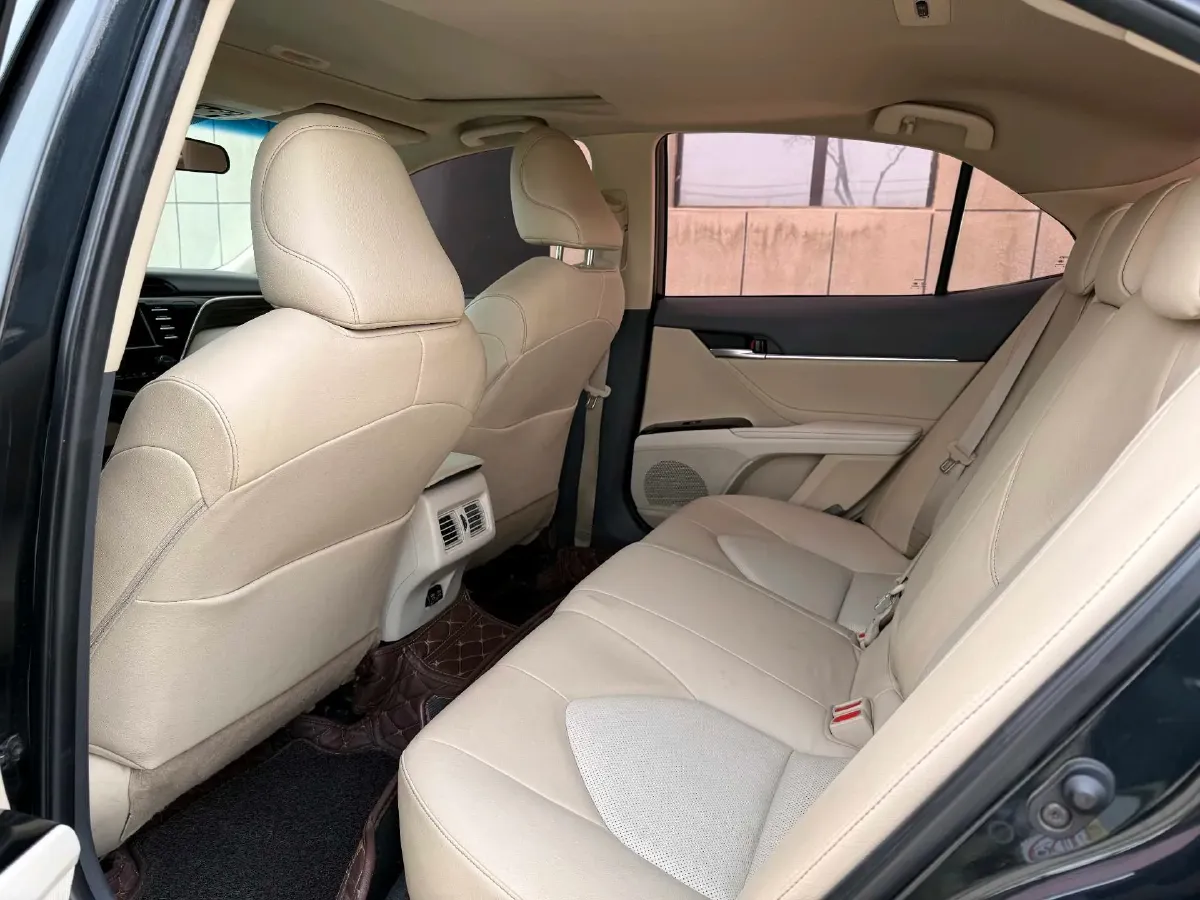 2018 Toyota Camry 2.0L 169HP L4 6AT,autocango,china used car exporter,china ev exporter,chinese used car exporter,chinese used ev exporter