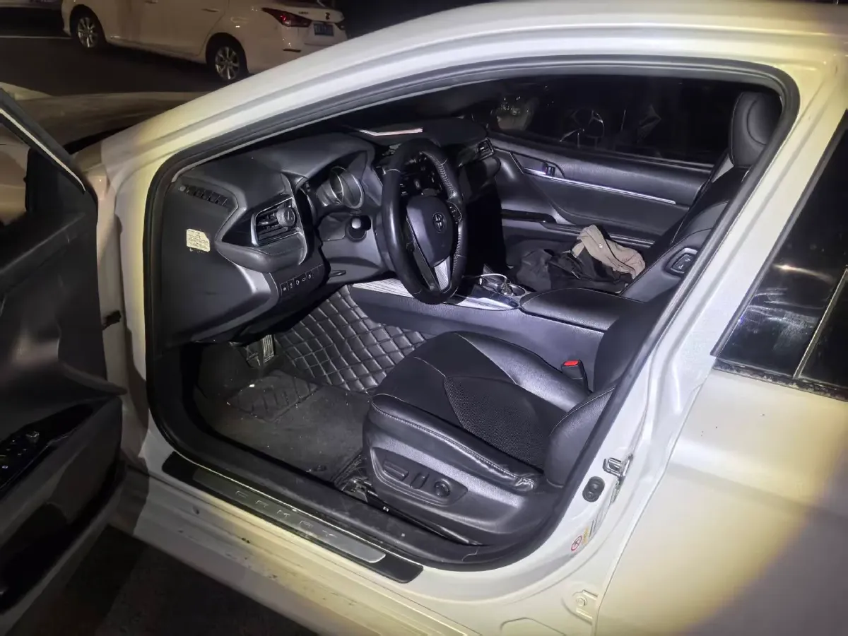 2018 Toyota Camry 2.5L 178HP L4 E-CVT Hybrid,autocango,china used car exporter,china ev exporter,chinese used car exporter,chinese used ev exporter