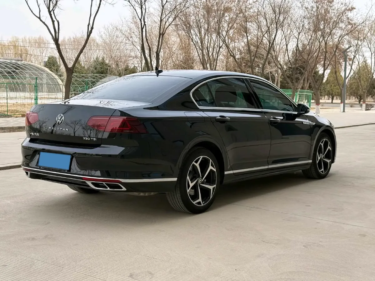 2023 Volkswagen Magotan 2.0T 186HP L4 7DCT,autocango,china used car exporter,china ev exporter,chinese used car exporter,chinese used ev exporter