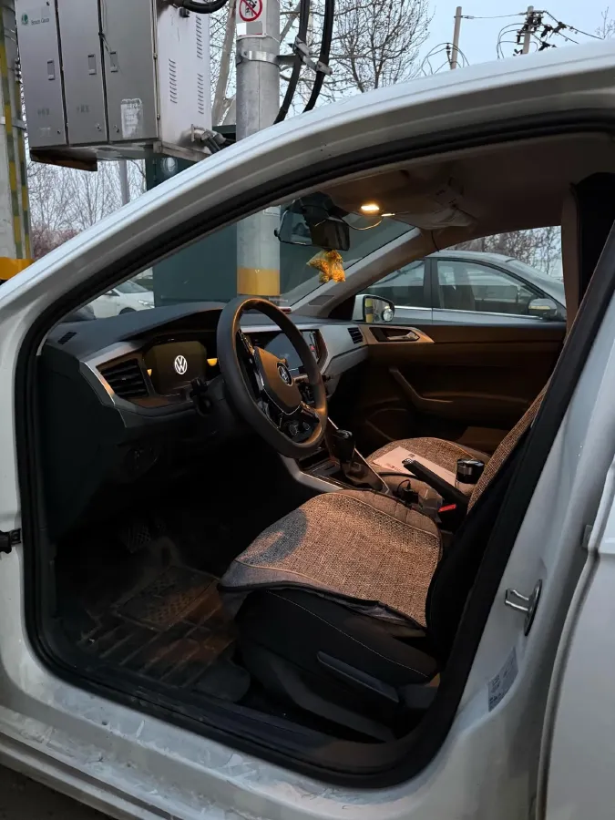 2023 Volkswagen Polo 1.5L 113HP L4 6AT,autocango,china used car exporter,china ev exporter,chinese used car exporter,chinese used ev exporter