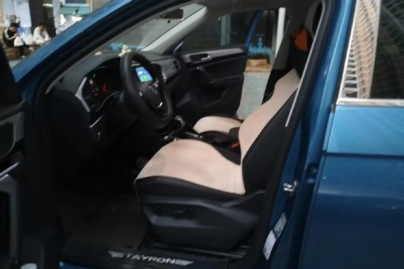 2019 Jeep Cherokee 2.0T 234HP L4 9AT,autocango,china used car exporter,china ev exporter,chinese used car exporter,chinese used ev exporter