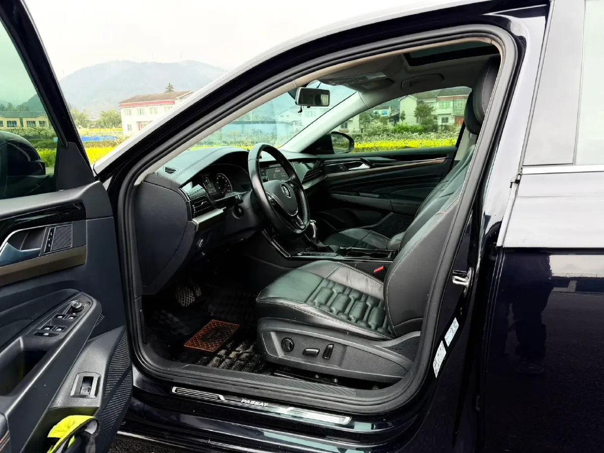 2019 Skoda Kodiak 2.0T 186HP L4 7DCT,autocango,china used car exporter,china ev exporter,chinese used car exporter,chinese used ev exporter