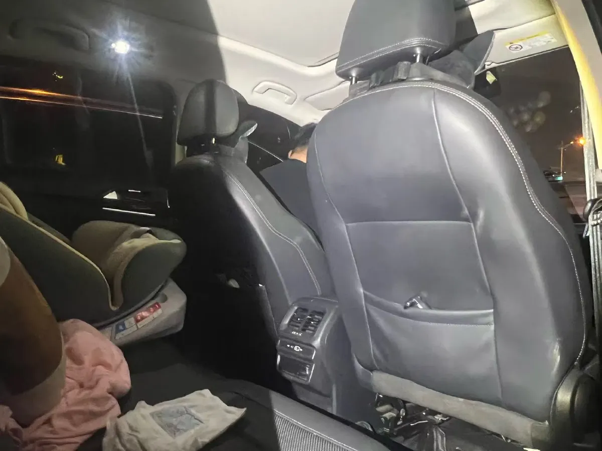 2021 Volkswagen Tharu 2.0T 186HP L4 7DCT,autocango,china used car exporter,china ev exporter,chinese used car exporter,chinese used ev exporter